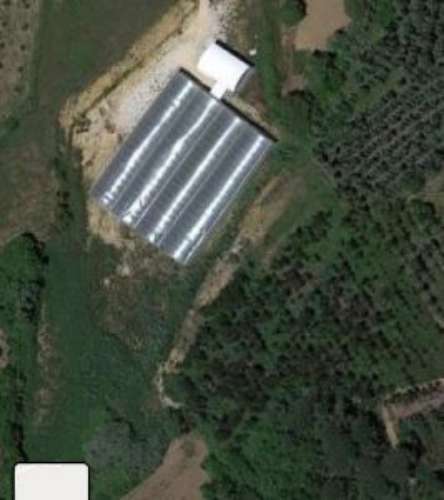 Quinta com unidade de produção em Estufa