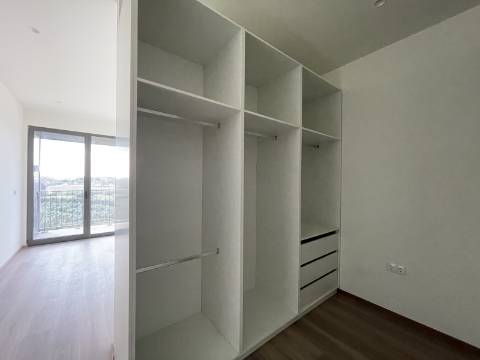 Apartamento T3 Novo - Aguada de Cima