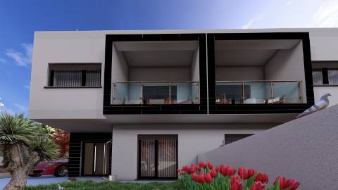 Moradia T4 em Oliveirinha em construção