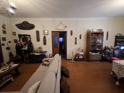 Moradia Isolada Térrea T4 na Mamarrosa