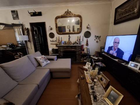 Moradia Isolada Térrea T4 na Mamarrosa