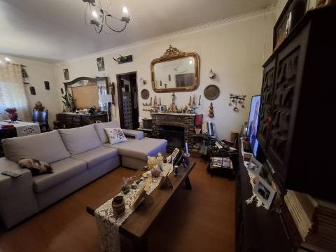 Moradia Isolada Térrea T4 na Mamarrosa