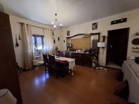 Moradia Isolada Térrea T4 na Mamarrosa