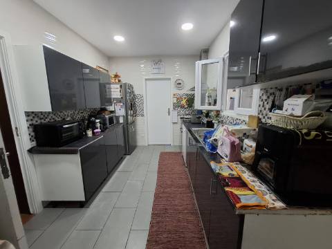 Moradia Isolada Térrea T4 na Mamarrosa