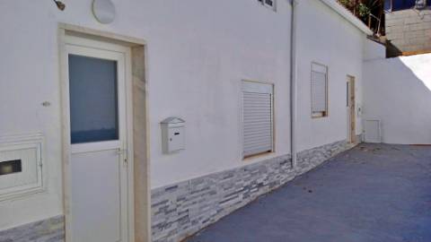 2 Moradias Remodeladas na Ajuda - Lisboa