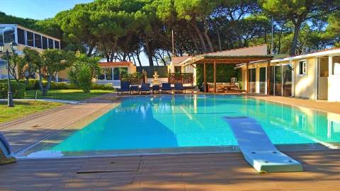 Moradia T3 com piscina + Lote de terreno em Terrugem, Sintra