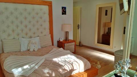 Moradia T3 com piscina + Lote de terreno em Terrugem, Sintra