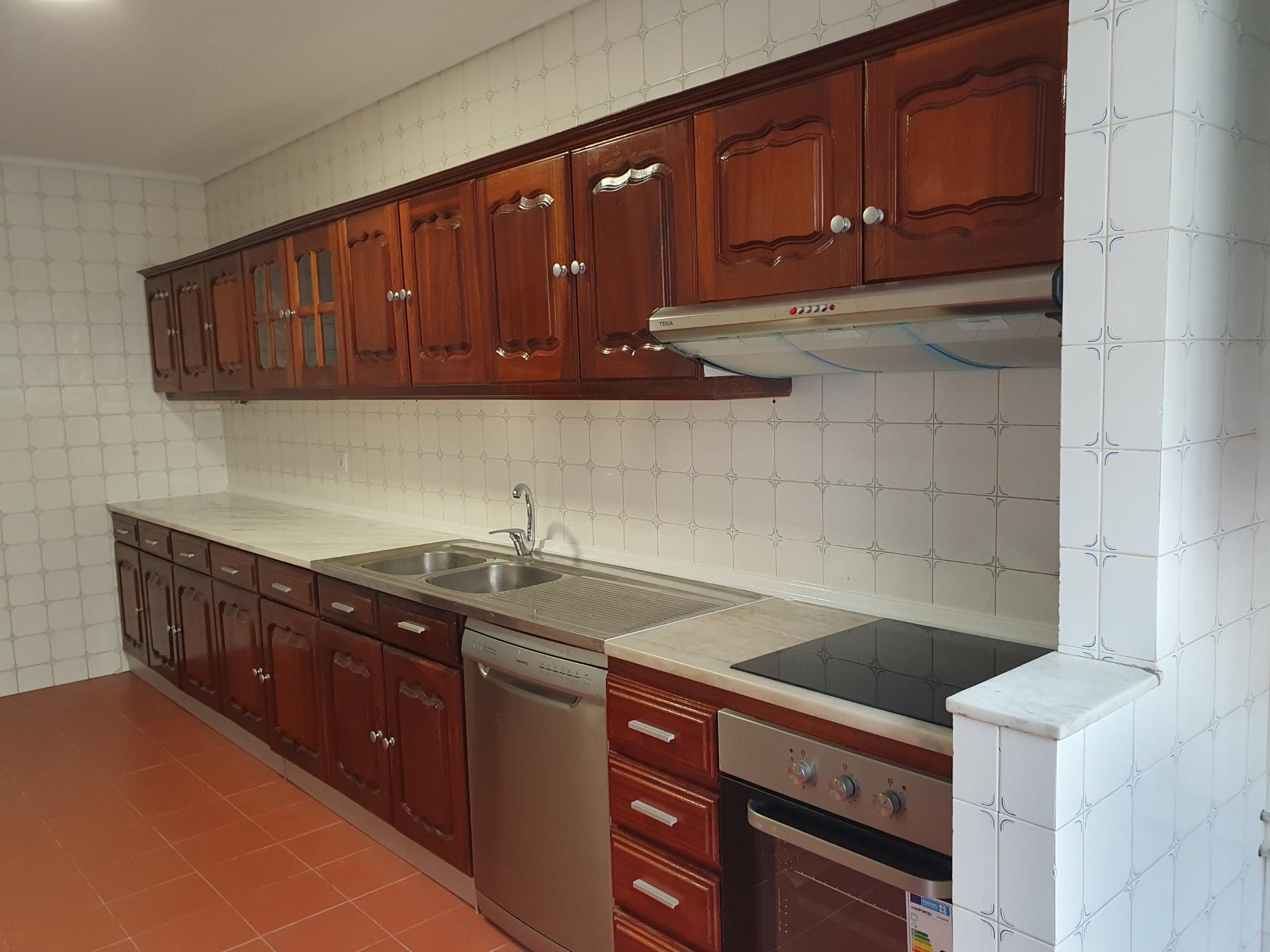 Apartamento T3 - Forca - Arrenda-se