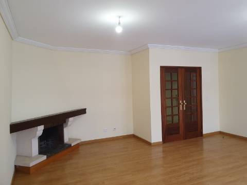 Apartamento T3 - Forca - Arrenda-se