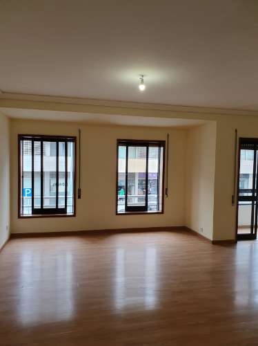 Apartamento T3 - Forca - Arrenda-se