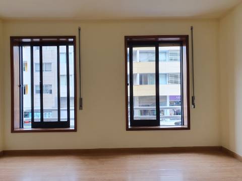 Apartamento T3 - Forca - Arrenda-se