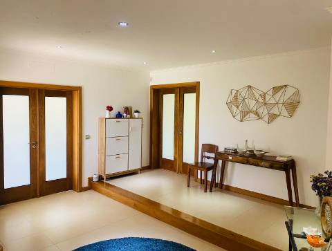 Moradia T6 Isolada na Palhaça