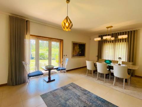 Moradia T6 Isolada na Palhaça