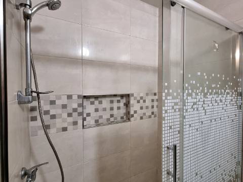 Apartamento T1 com Varanda | Remodelado e Equipado | Bonfim