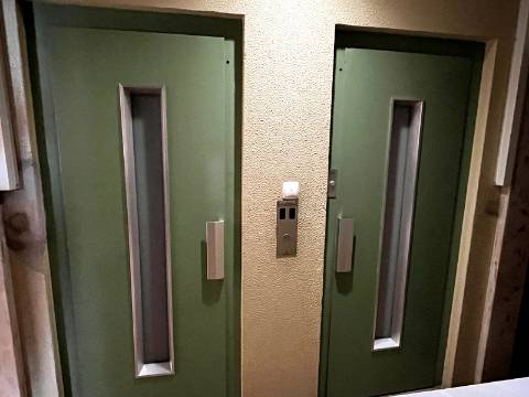 Apartamento T2 em Oeiras | Em remodelação Total + Varanda