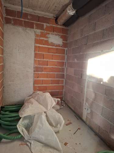 APARTAMENTO T1 COM TERRAÇO NAS BARROCAS