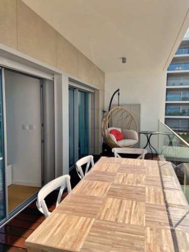 Apartamento T1 em condomínio alto padrão Tagus Bay