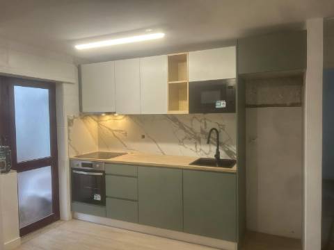 Apartamento T2 remodelado no Rio Tinto