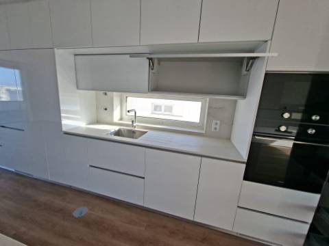 Apartamento T3+1 Duplex Novo - Primeira Linha de Mar | Costa Nova