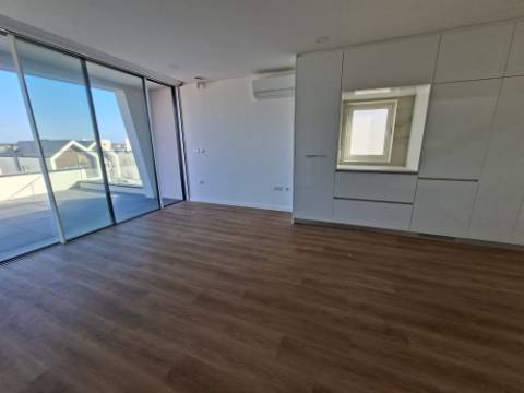 Apartamento T3+1 Duplex Novo - Primeira Linha de Mar | Costa Nova