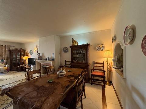 Apartamento T1+1 em Vila Moura