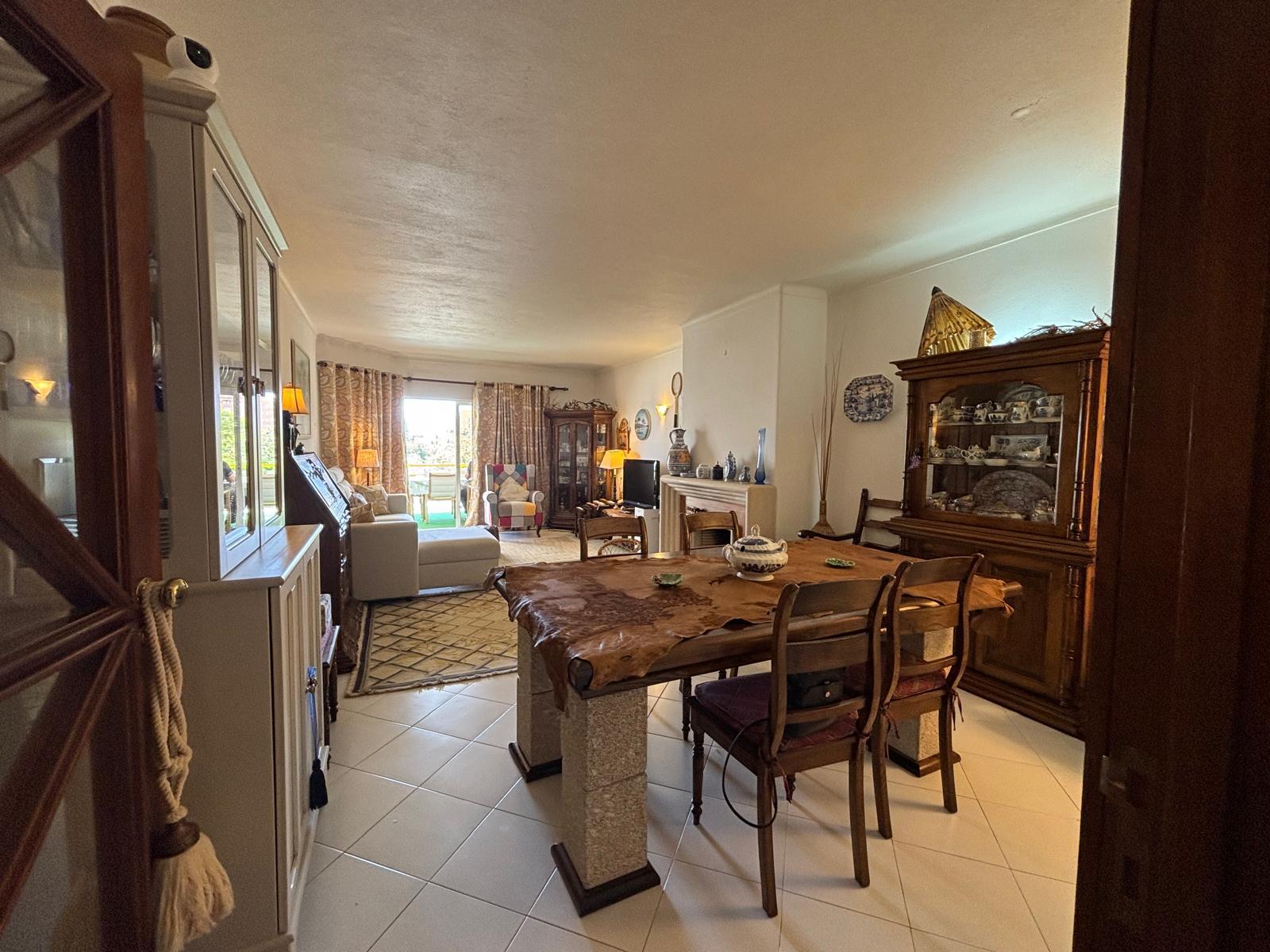 Apartamento T1+1 em Vila Moura