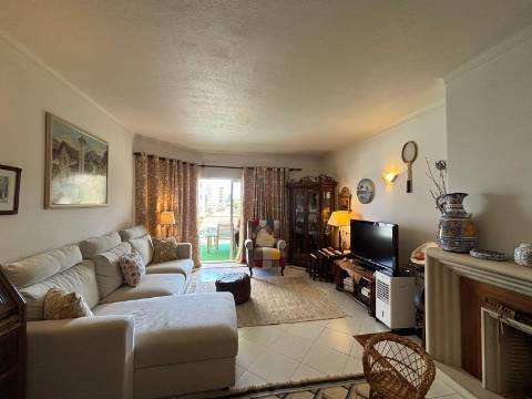 Apartamento T1+1 em Vila Moura