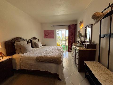 Apartamento T1+1 em Vila Moura