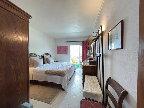 Apartamento T1+1 em Vila Moura