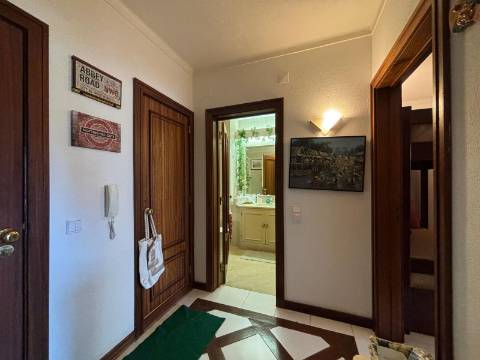 Apartamento T1+1 em Vila Moura