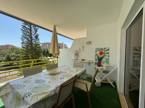 Apartamento T1+1 em Vila Moura