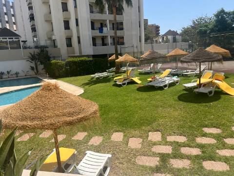 Apartamento T1+1 em Vila Moura