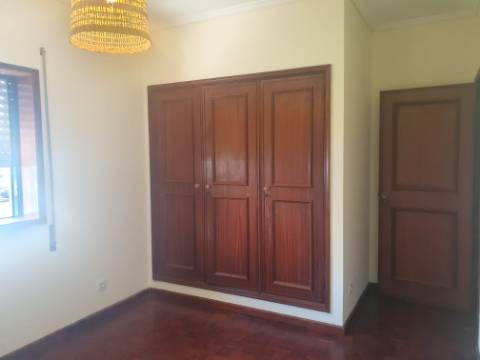 Apartamento T2 - Forca - Arrenda-se