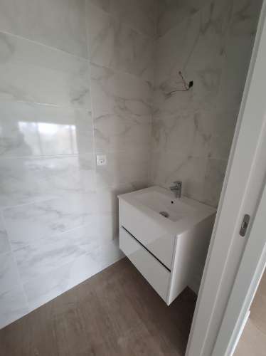Apartamento T2 + 1 com varanda em Esgueira, Aveiro