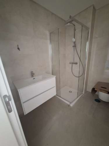 Apartamento T2 + 1 com varanda em Esgueira, Aveiro