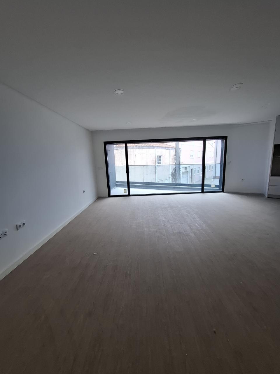 Apartamento T3 + Duplex Amplo + Terraço na Cobertura em Esgueira, Aveiro