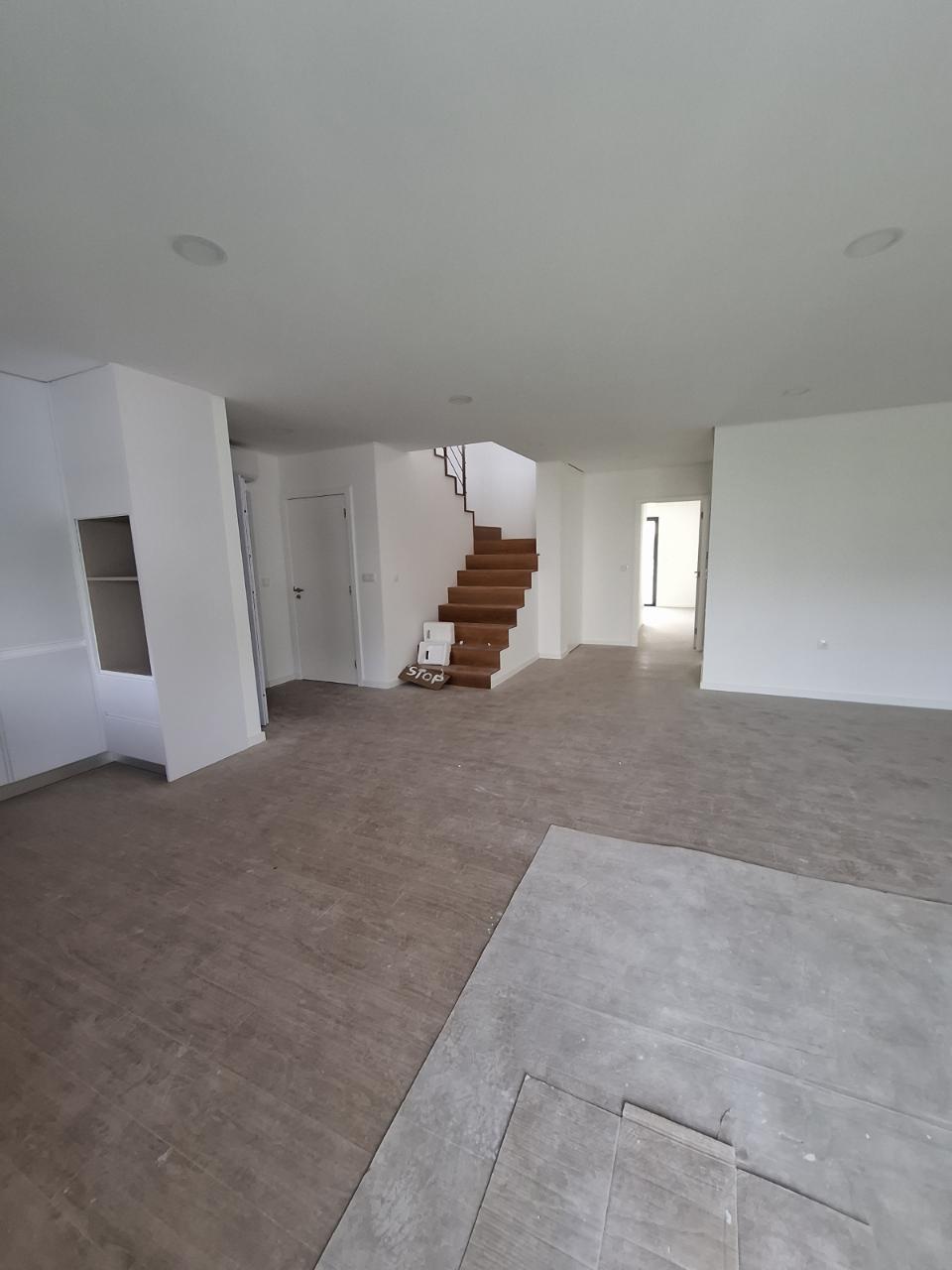 Apartamento T2 + Duplex Amplo + Terraço na Cobertura em Esgueira, Aveiro