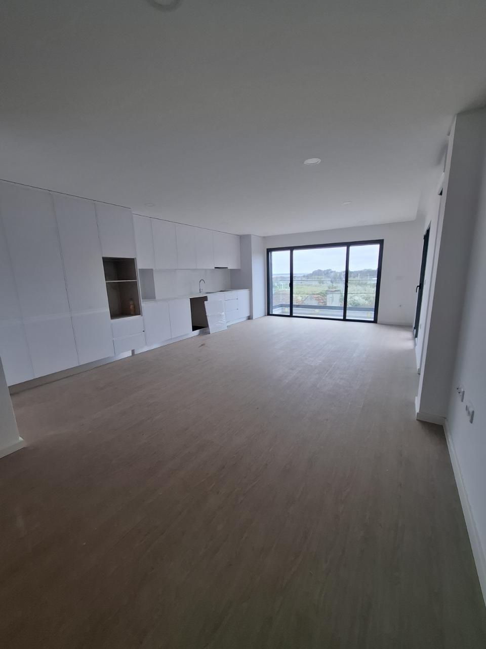 Apartamento T2 + Duplex Amplo + Terraço na Cobertura em Esgueira, Aveiro