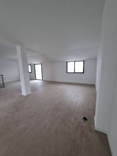 Apartamento T2 + Duplex Amplo + Terraço na Cobertura em Esgueira, Aveiro