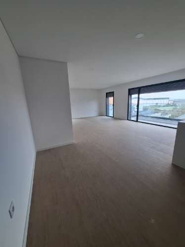 Apartamento T2 + Duplex Amplo + Terraço na Cobertura em Esgueira, Aveiro