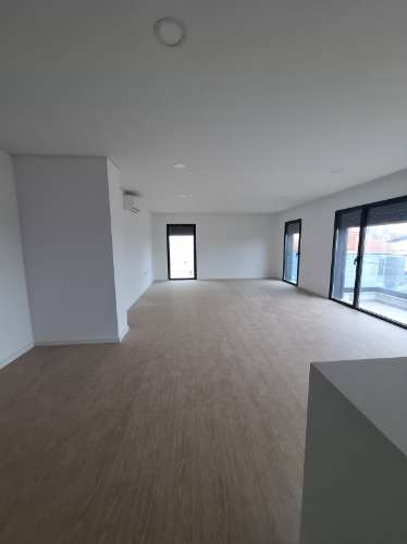 Apartamento T2 + Duplex Amplo + Terraço na Cobertura em Esgueira, Aveiro