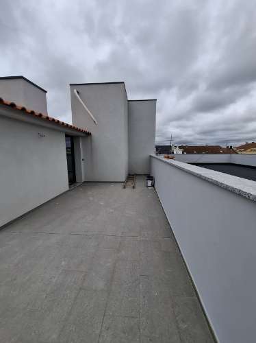 Apartamento T2 + Duplex Amplo + Terraço na Cobertura em Esgueira, Aveiro