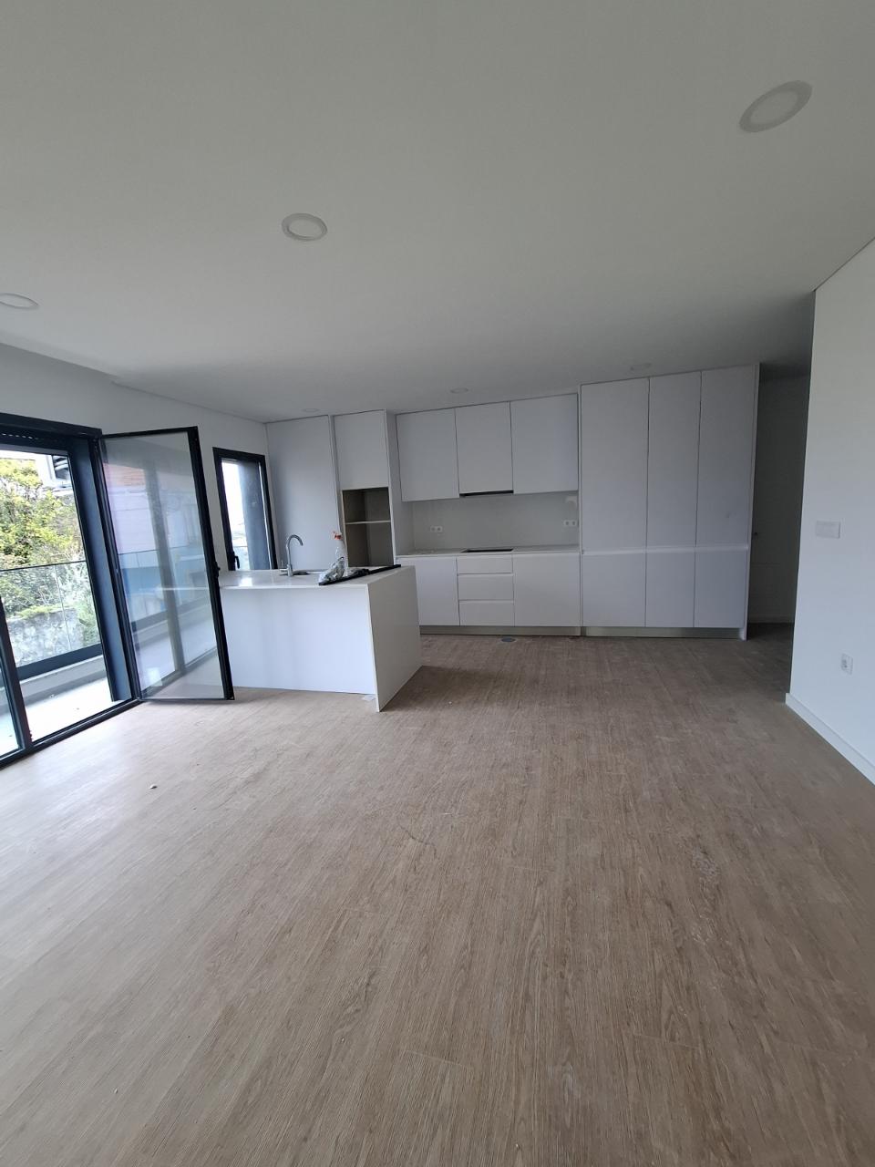 Apartamento T3 + Varanda em Esgueira, Aveiro