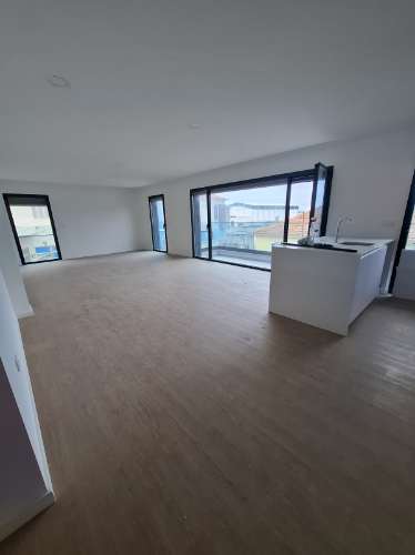 Apartamento T3 + Varanda em Esgueira, Aveiro
