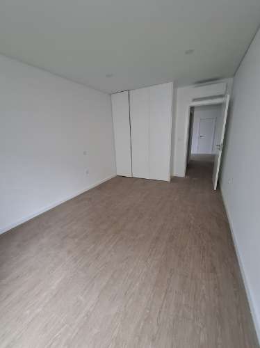 Apartamento T3 + Varanda em Esgueira, Aveiro