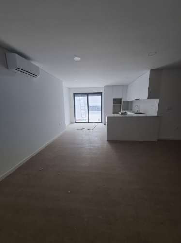 Apartamento T2 com Terraço no R/Chão em Esgueira, Aveiro