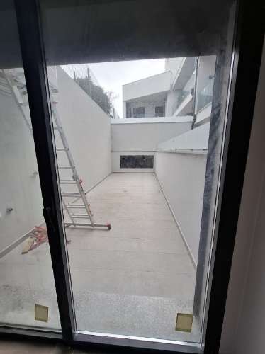 Apartamento T2 com Terraço no R/Chão em Esgueira, Aveiro
