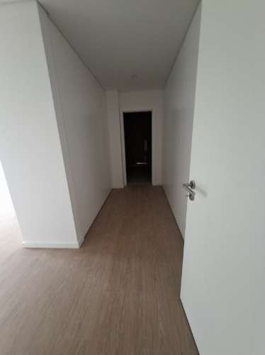 Apartamento T2 com Terraço no R/Chão em Esgueira, Aveiro