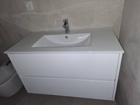 Apartamento T2 com Terraço no R/Chão em Esgueira, Aveiro