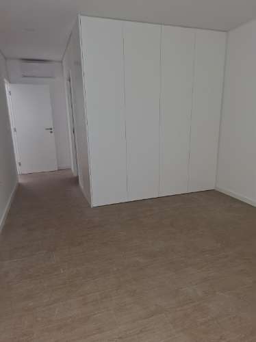 Apartamento T2 + Terraço no R/Chão em Esgueira, Aveiro